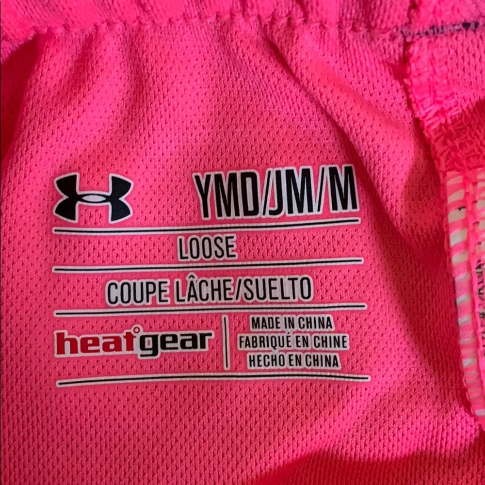 Shorts - Picture 3 of 4